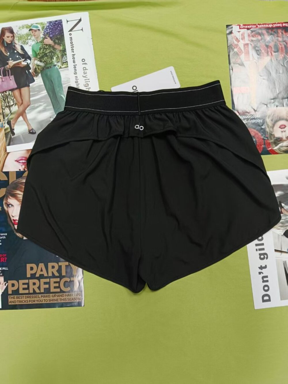 💝ALO Yoga Match Point Short Black|Chic Sporty|Workout - Picture 6 of 7